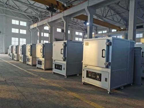 20-50 Liter Box Type Glass Material Melting Furnace For Electrical Industry