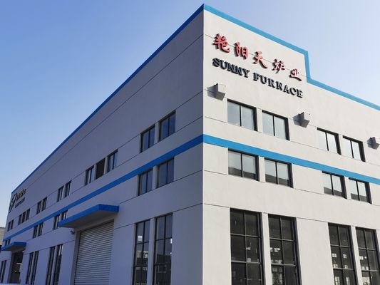 Lifting Type 1100℃ Electric Industrial Batch Sintering Furnace with Programmable Temperature Controller